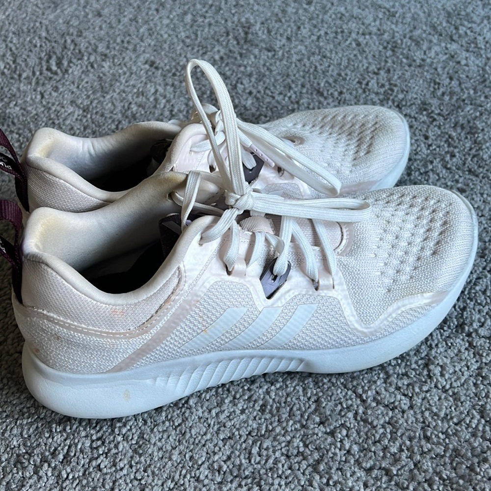 Adidas pink sneaker